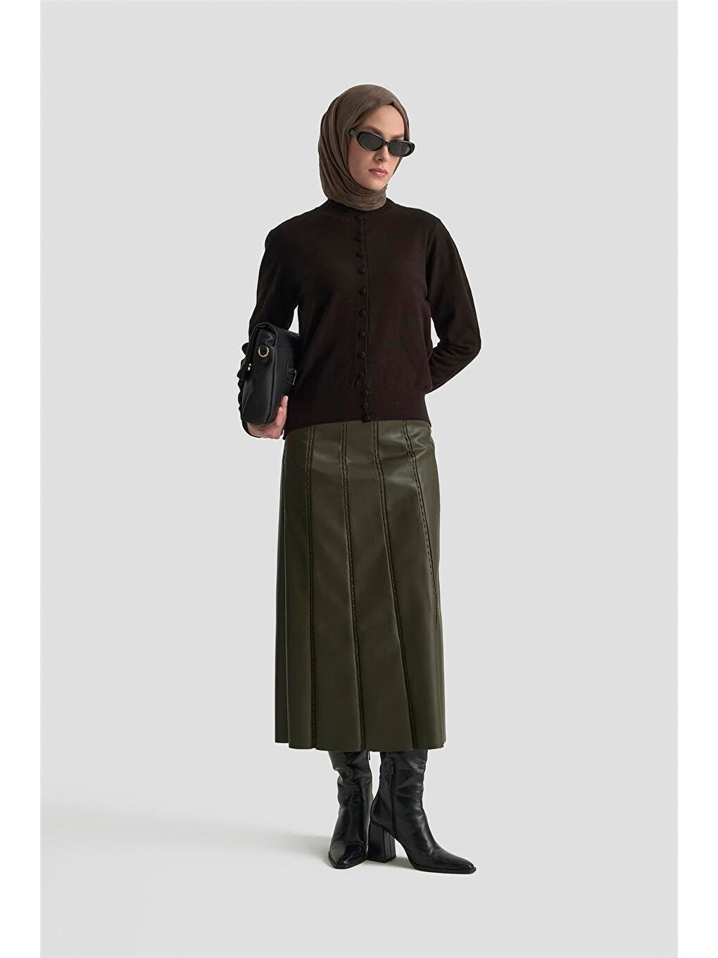 Düğme Detaylı Basic Hırka 25Kd7012 Siyah-1