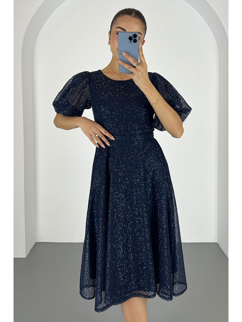 Kadın Lacivert Kemerli Pul Payetli Midi Abiye Elbise-2