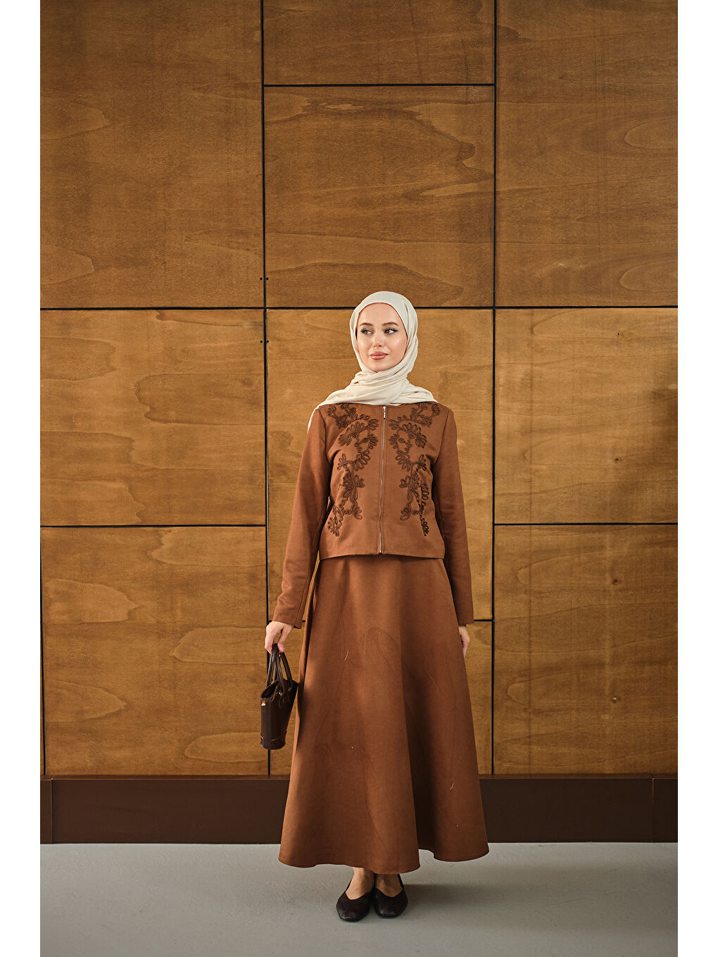 Kadın Nakışlı Nubuk Detay Takım Kahverengi-3