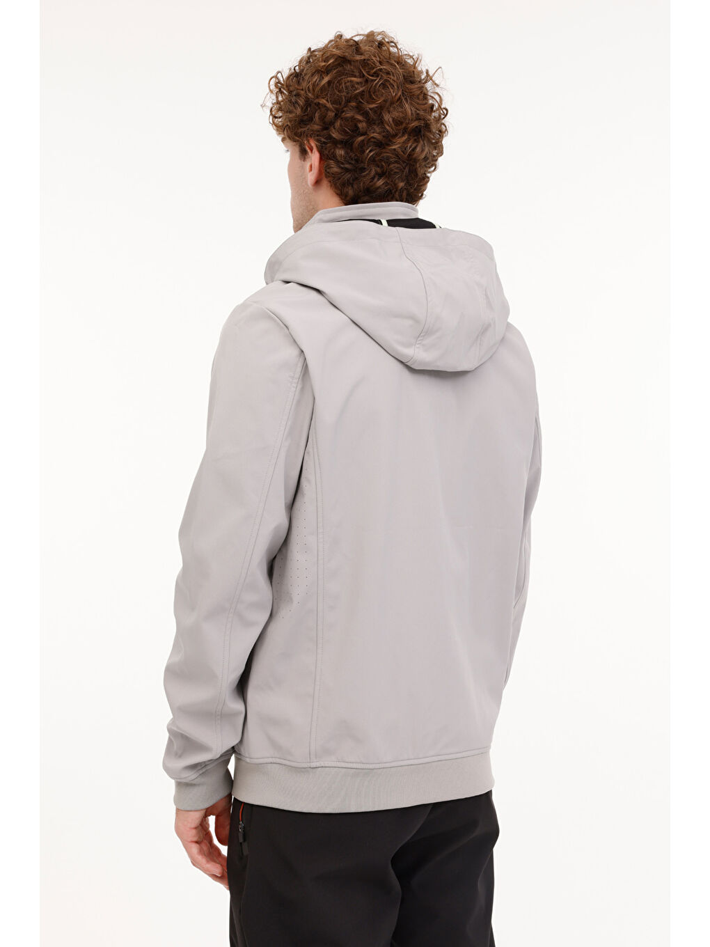 Gri Standart Kalıp Kapüşonlu Fermuarlı Yan Cep Detaylı Softshell Erkek Mont-1