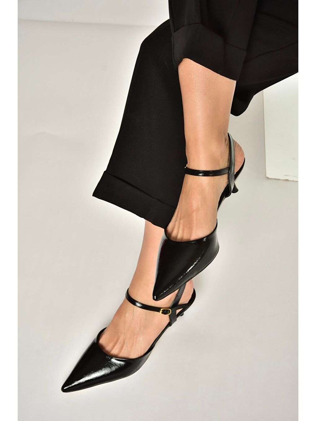 Siyah Kadın Topuklu Ayakkabı Y480259860-2