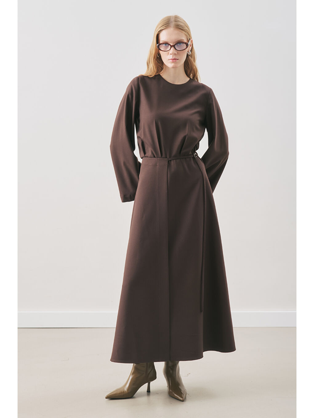 Kahverengi Anvelop Etekli Klasik Elbise Acı Kahve-3