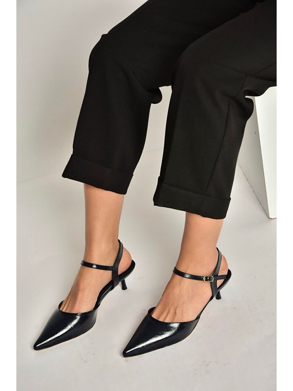Siyah Kadın Topuklu Ayakkabı Y480259860-3