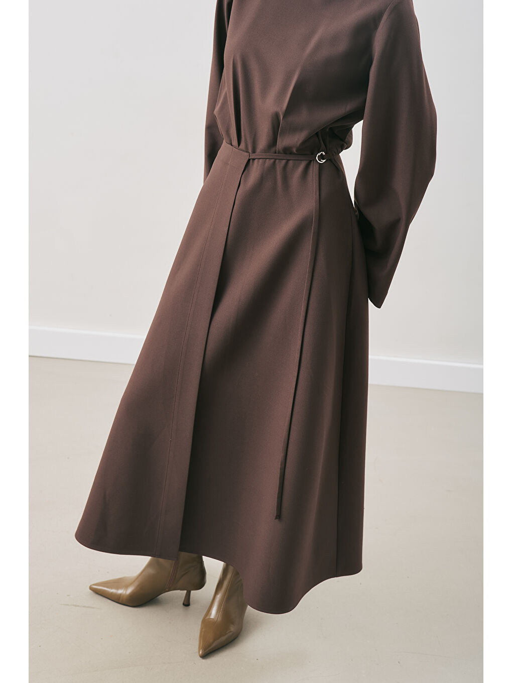 Kahverengi Anvelop Etekli Klasik Elbise Acı Kahve-4