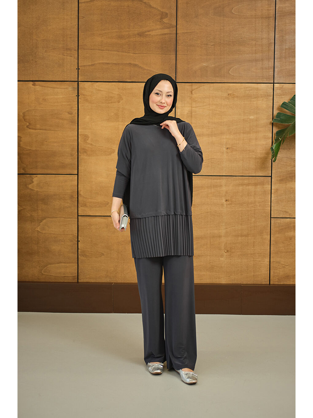 Kadın Alt Piliseli Bisiklet Yaka Takım Gri-2