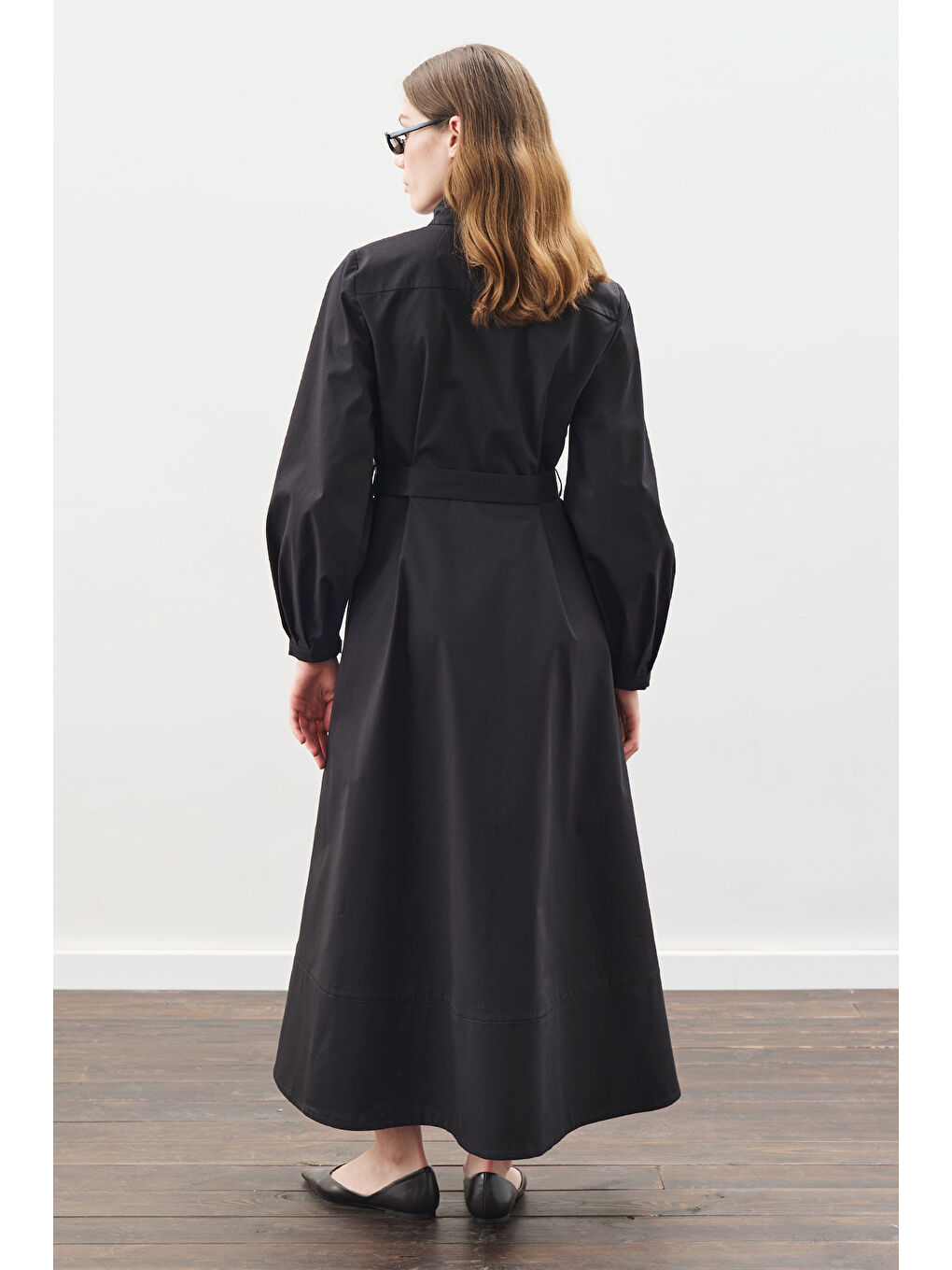 Yakası Bağlama Detaylı Elbise Siyah-3
