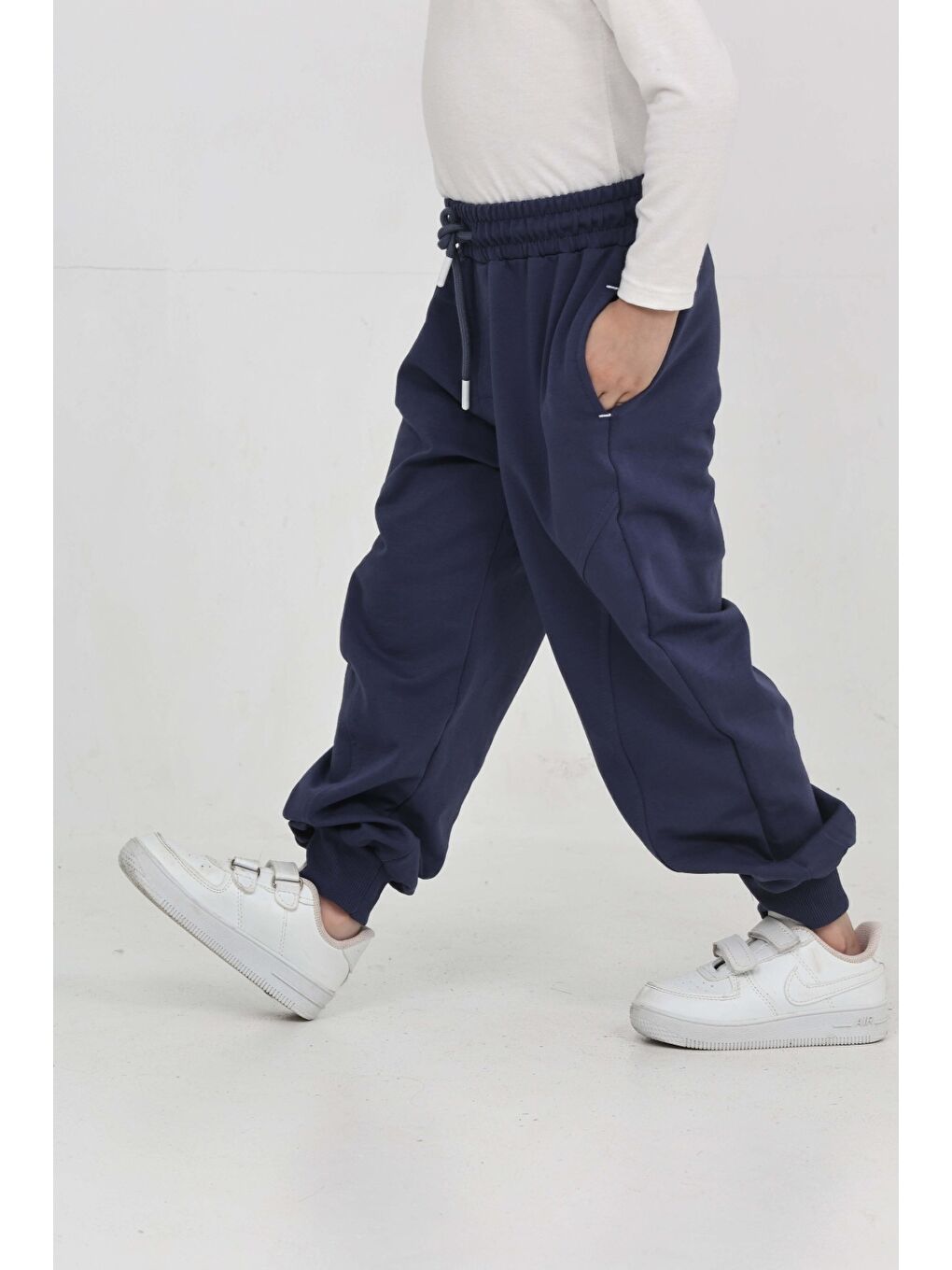 İndigo Erkek Çocuk Punteriz Detaylı Eşofman Alt-2