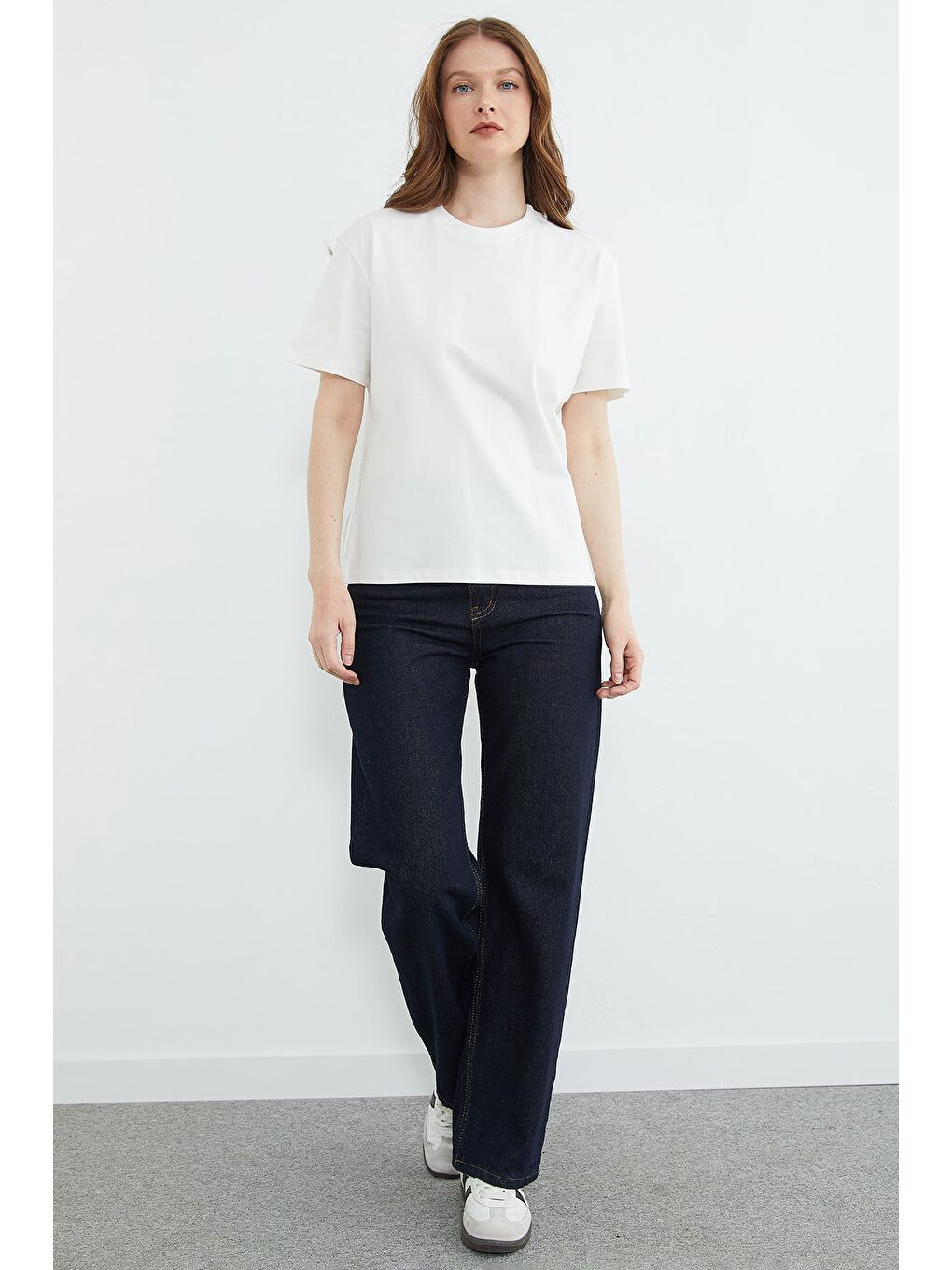 Ekru Basic Bisiklet Yaka Tişört-3