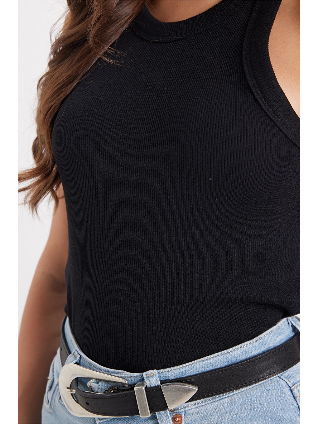 Kadın Slim Fit Dar Kesim Pamuklu Askılı Bisiklet Yaka Siyah Crop Atlet-4