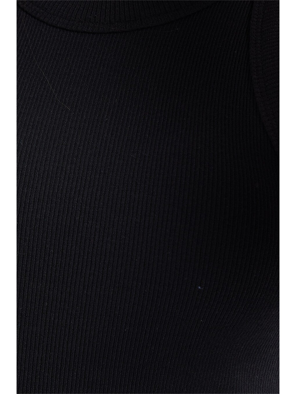 Kadın Slim Fit Dar Kesim Pamuklu Askılı Bisiklet Yaka Siyah Crop Atlet-5