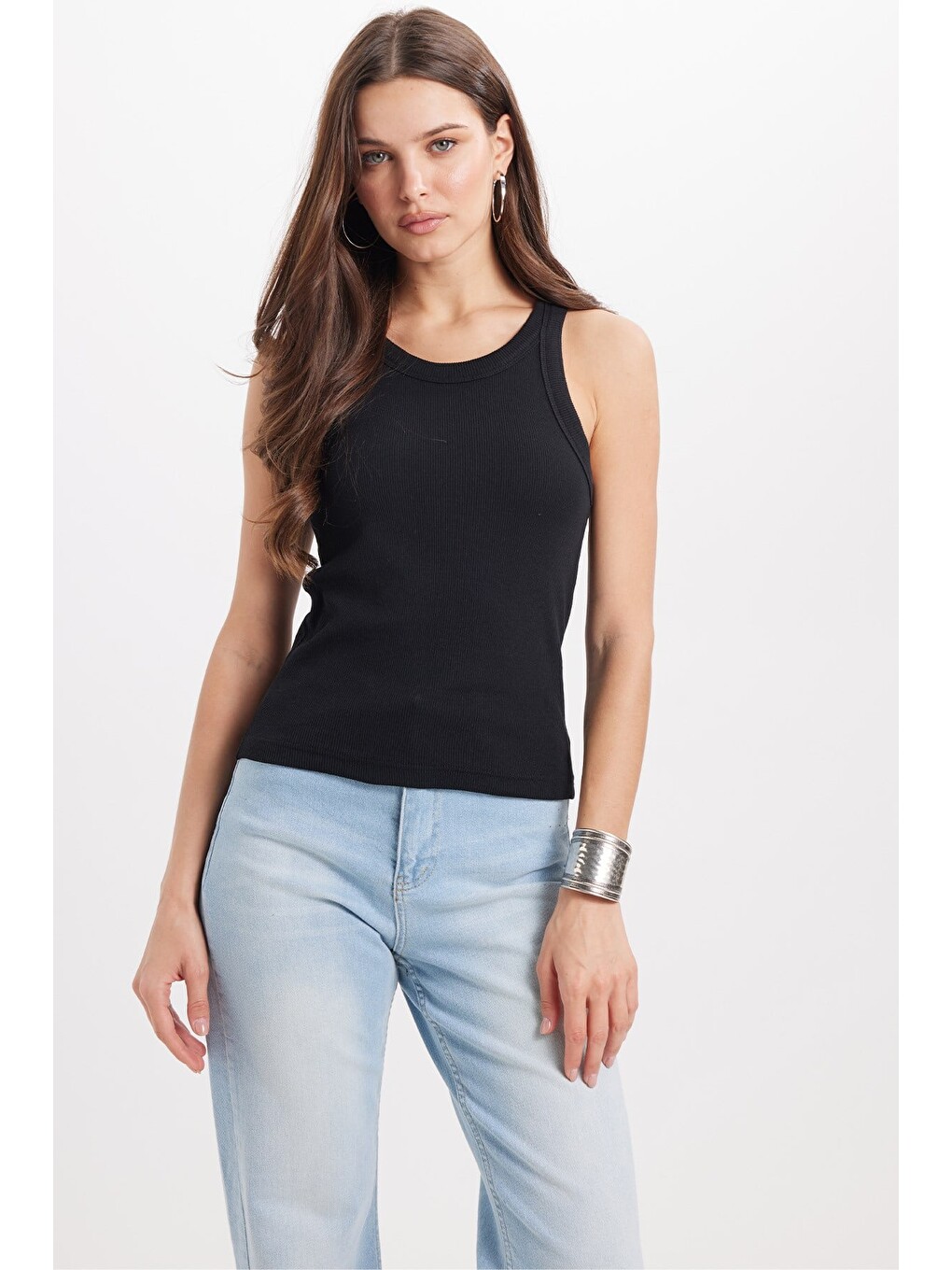 Kadın Slim Fit Dar Kesim Pamuklu Askılı Bisiklet Yaka Siyah Crop Atlet-7