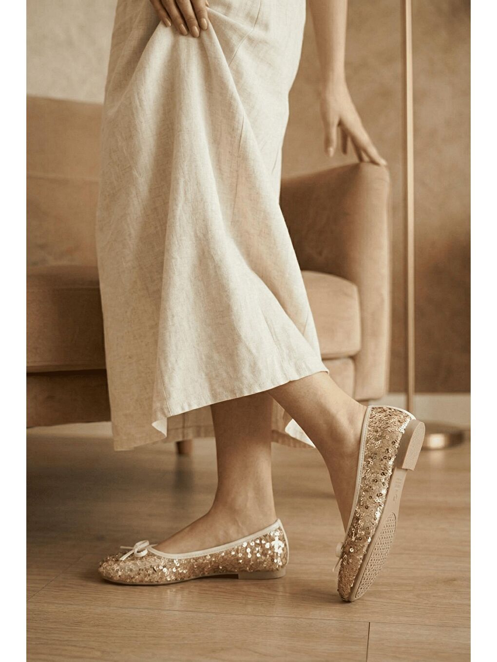 Sarı Eya Işıltılı Payet İşlemeli Kadın Babet - Rahat Tabanlı Fiyonk Detaylı Kadın Ayakkabı-2