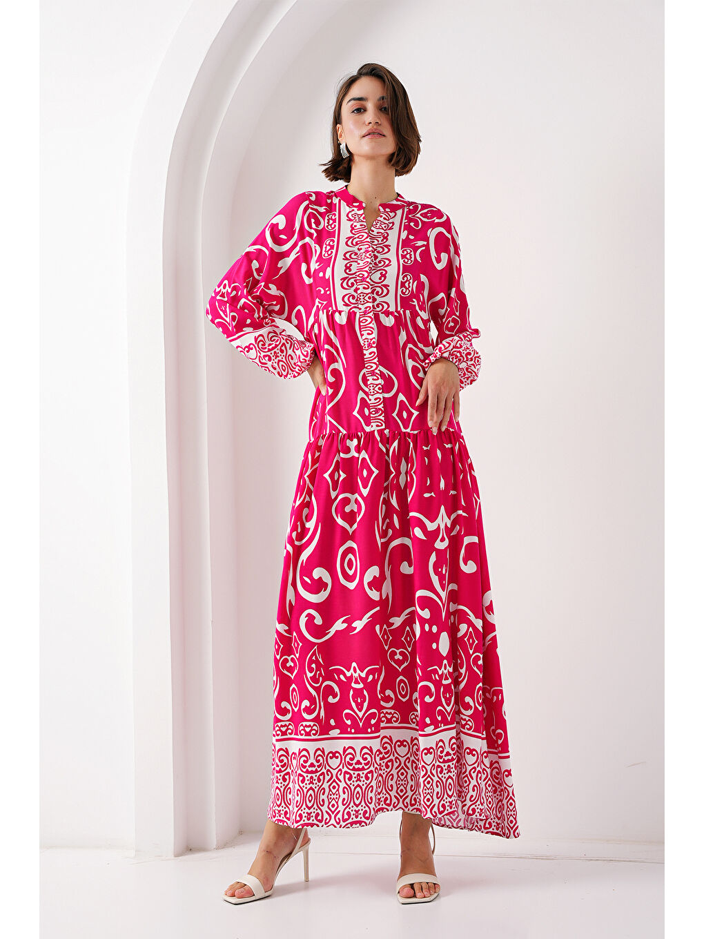 2423 Otantik Desenli Tesettür Elbise - L. Fuşya-1