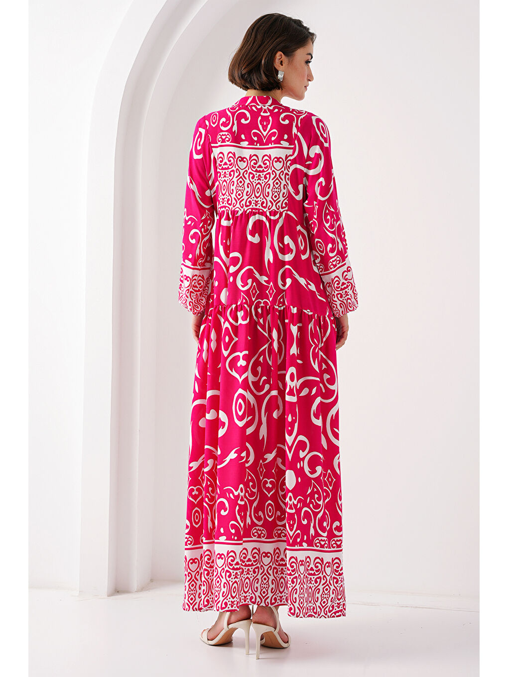 2423 Otantik Desenli Tesettür Elbise - L. Fuşya-4