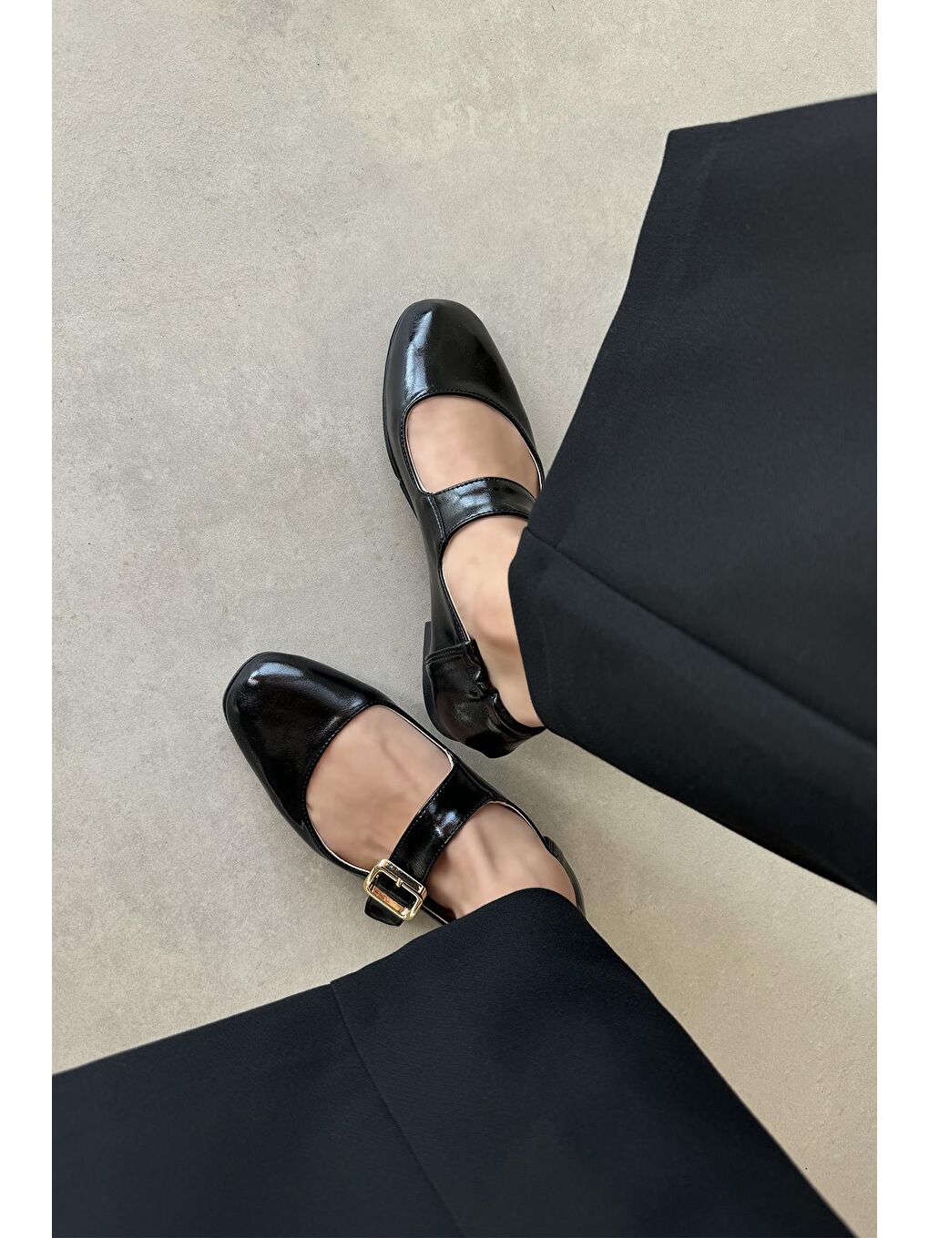 Winny Kadın Toka Detay Deri Babet Siyah-3