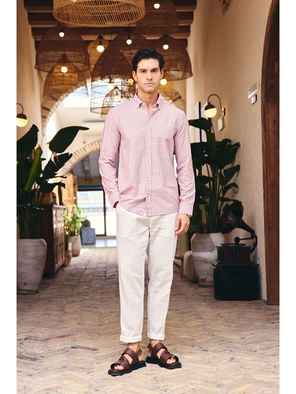 Pembe Kure Erkek Gömlek Modern Slim Fit Keten Görünümlü İnce ve Çizgili Doku-1