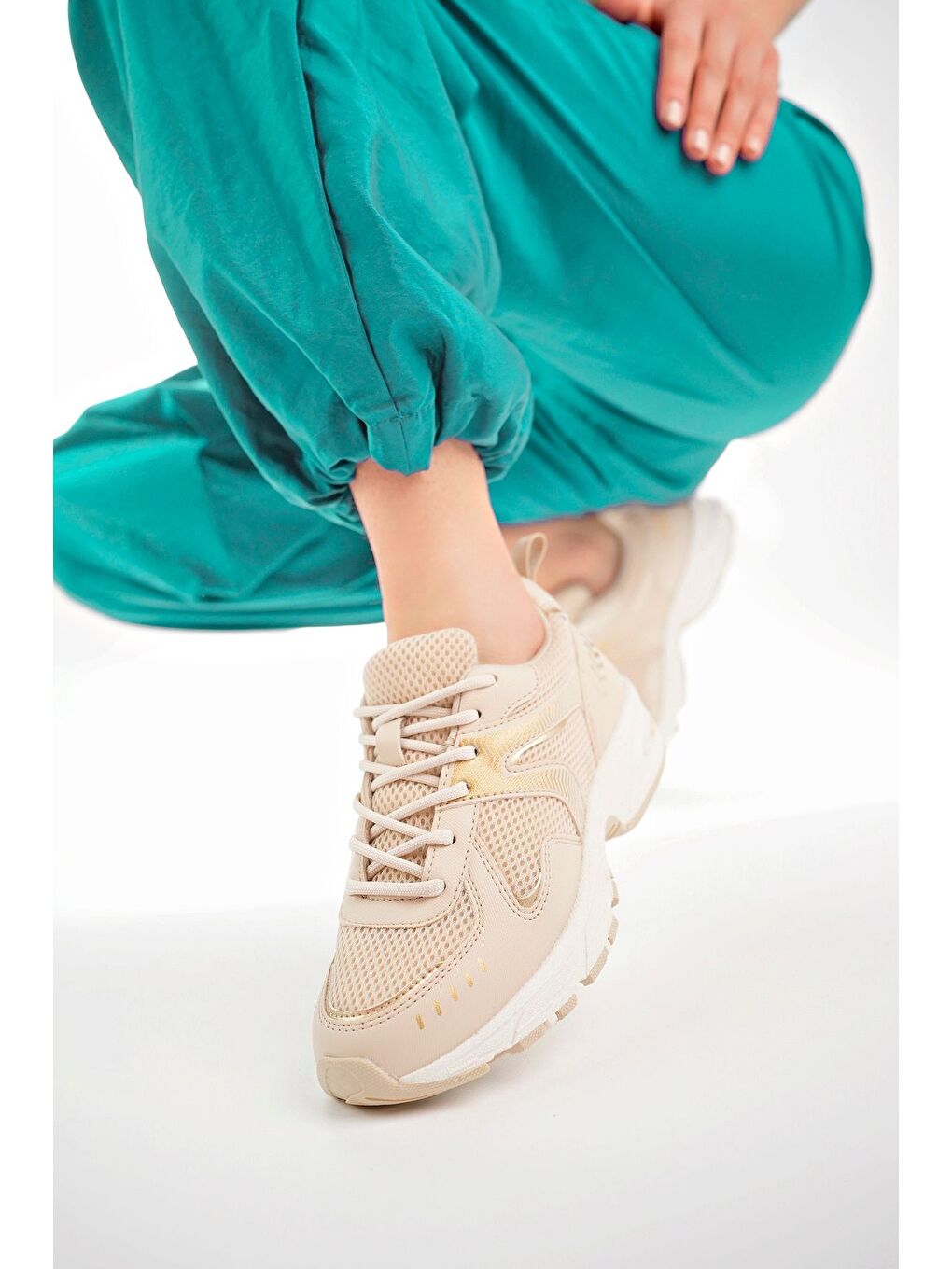 Bej Kadın Günlük Ayakkabı