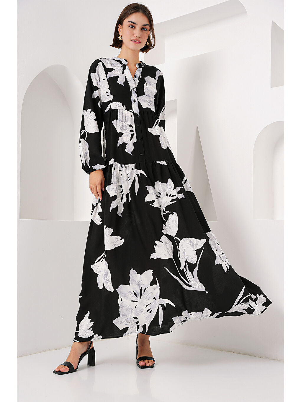 2423 Otantik Desenli Tesettür Elbise - J. Siyah-2