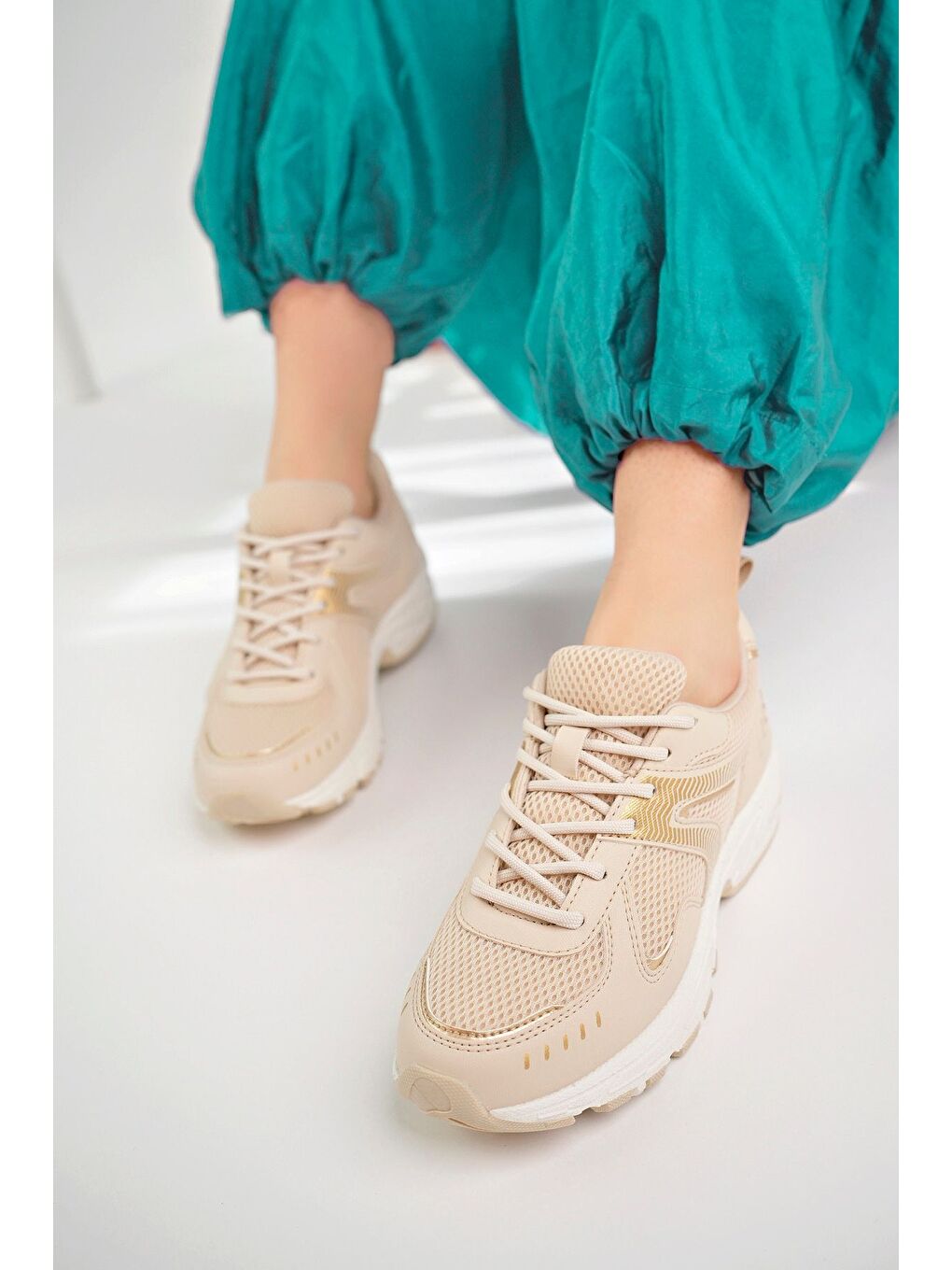 Bej Kadın Günlük Ayakkabı-1