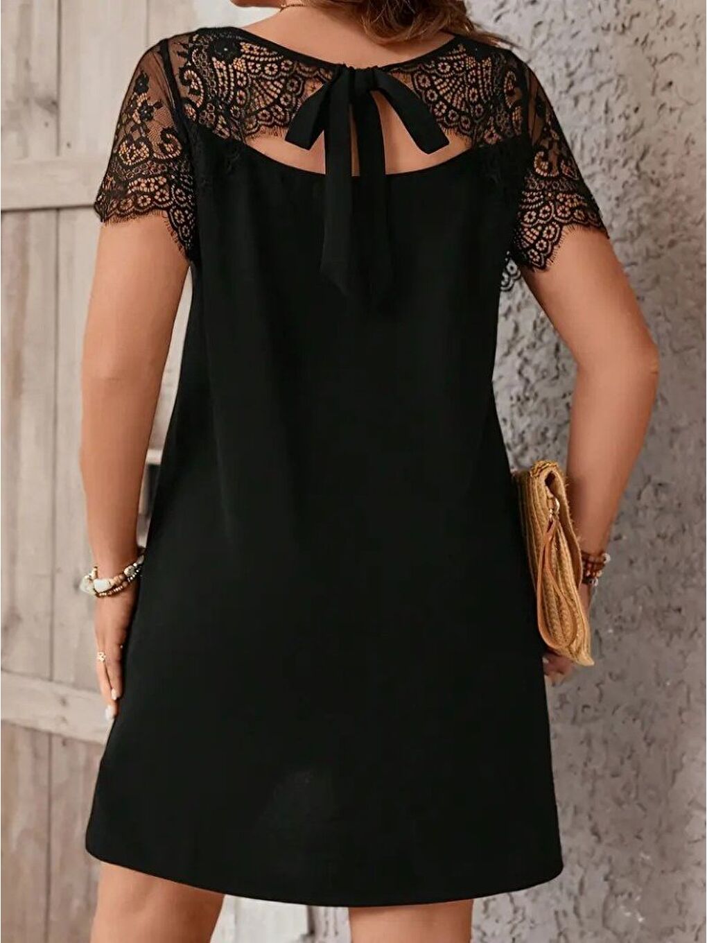 Siyah Kadın Kısa Kollu Dantel Bisiklet Yaka Ve Kol Dantel Detaylı Janjan Krep Elbise-2