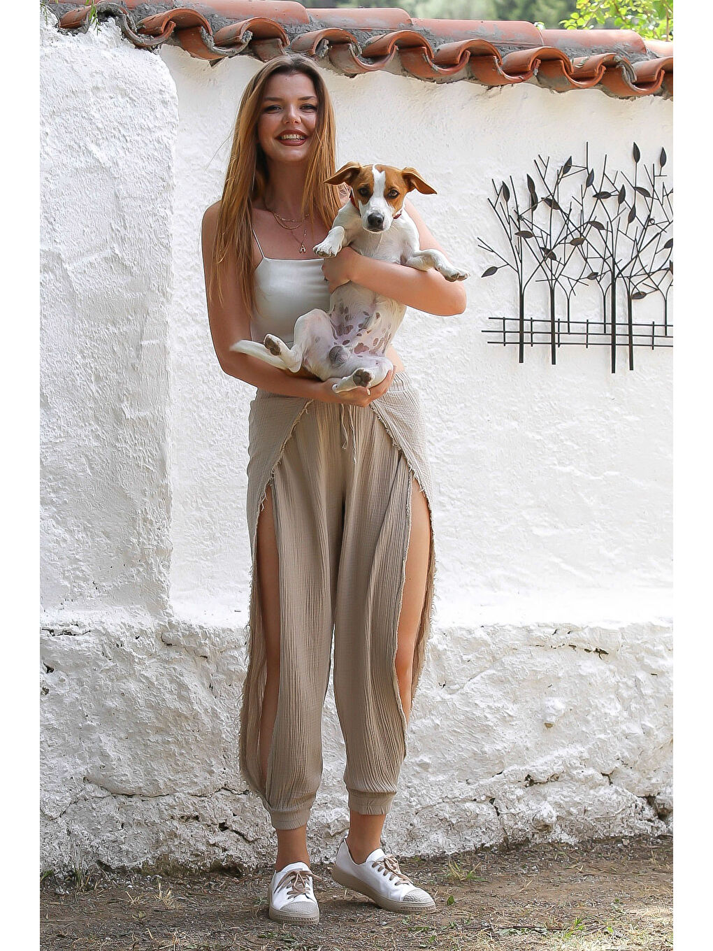 Kahverengi Organik Pamuk Camel Dokuma Lastikli Ve Bağlamalı Bel Yanları Açık Paça Casual Pantolon