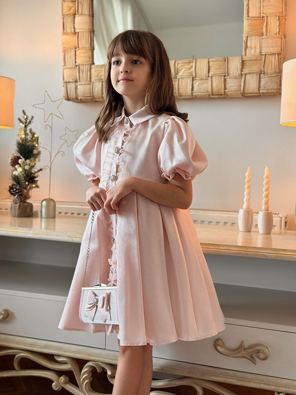 Pembe Kız Çocuk Özel Kısa Abiye Elbise Düğmeli Özel Tasarım Çanta Aksesuarlı_M2446-3