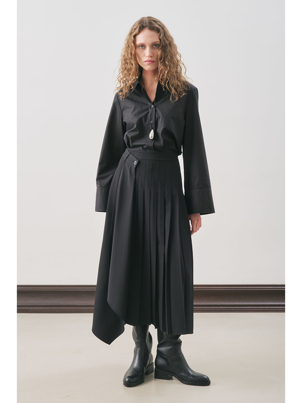 Anvelop Piliseli Etek Siyah-1