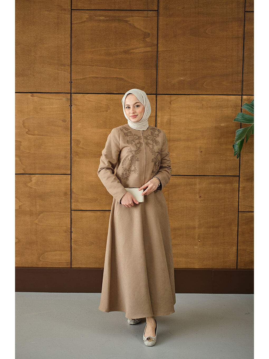 Bej Kadın Nakışlı Nubuk Detay Takım Vizon-2