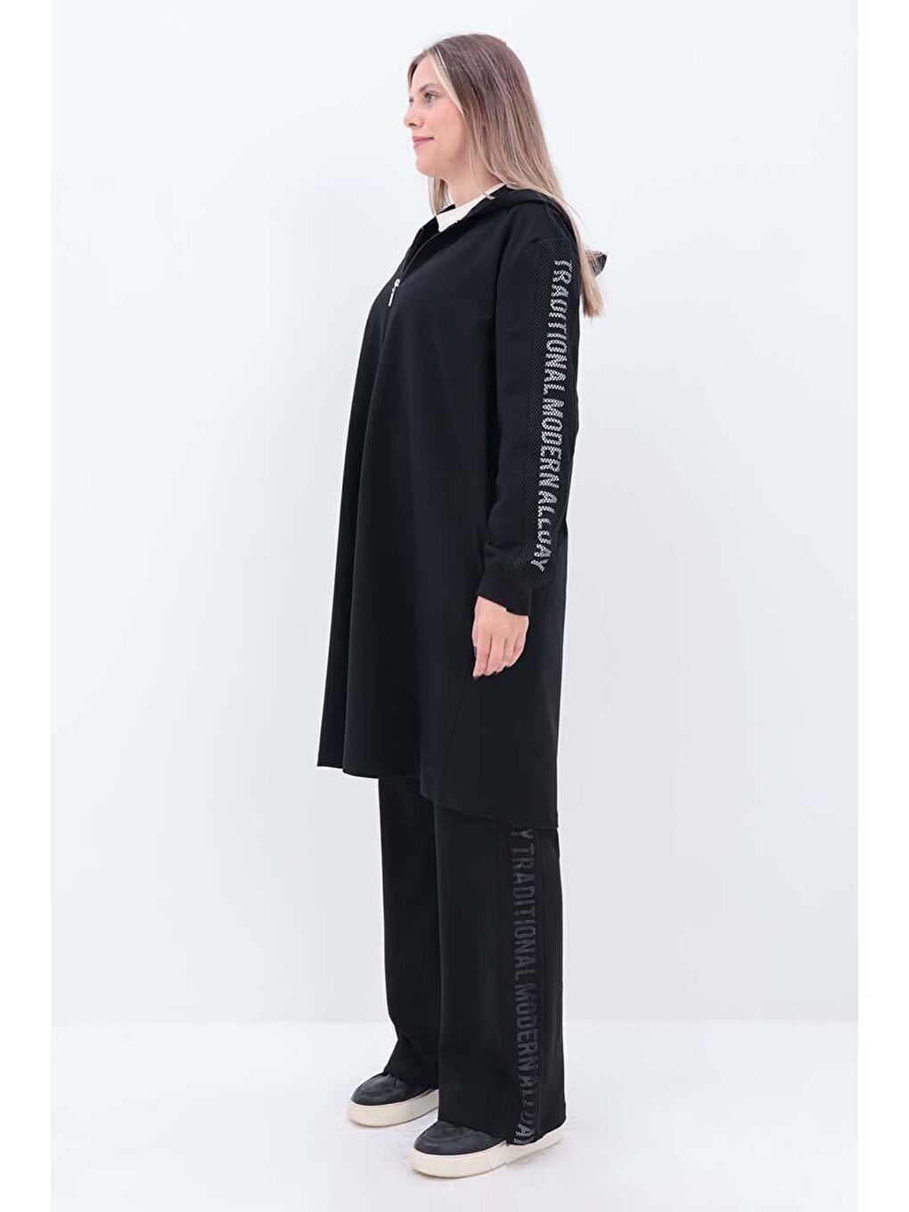 Siyah-Baskılı Fileli Büyük Beden Eşofman Takımı-2