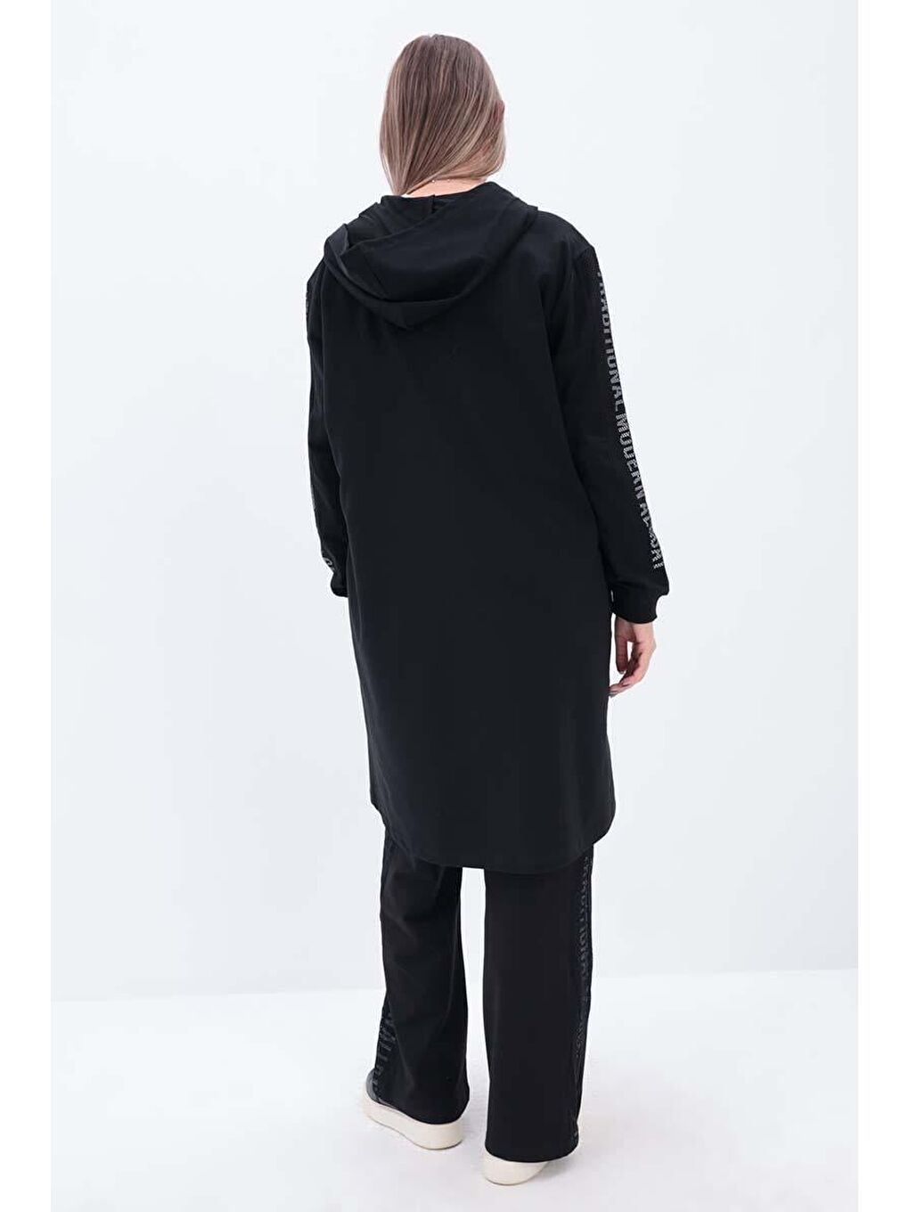 Siyah-Baskılı Fileli Büyük Beden Eşofman Takımı-3