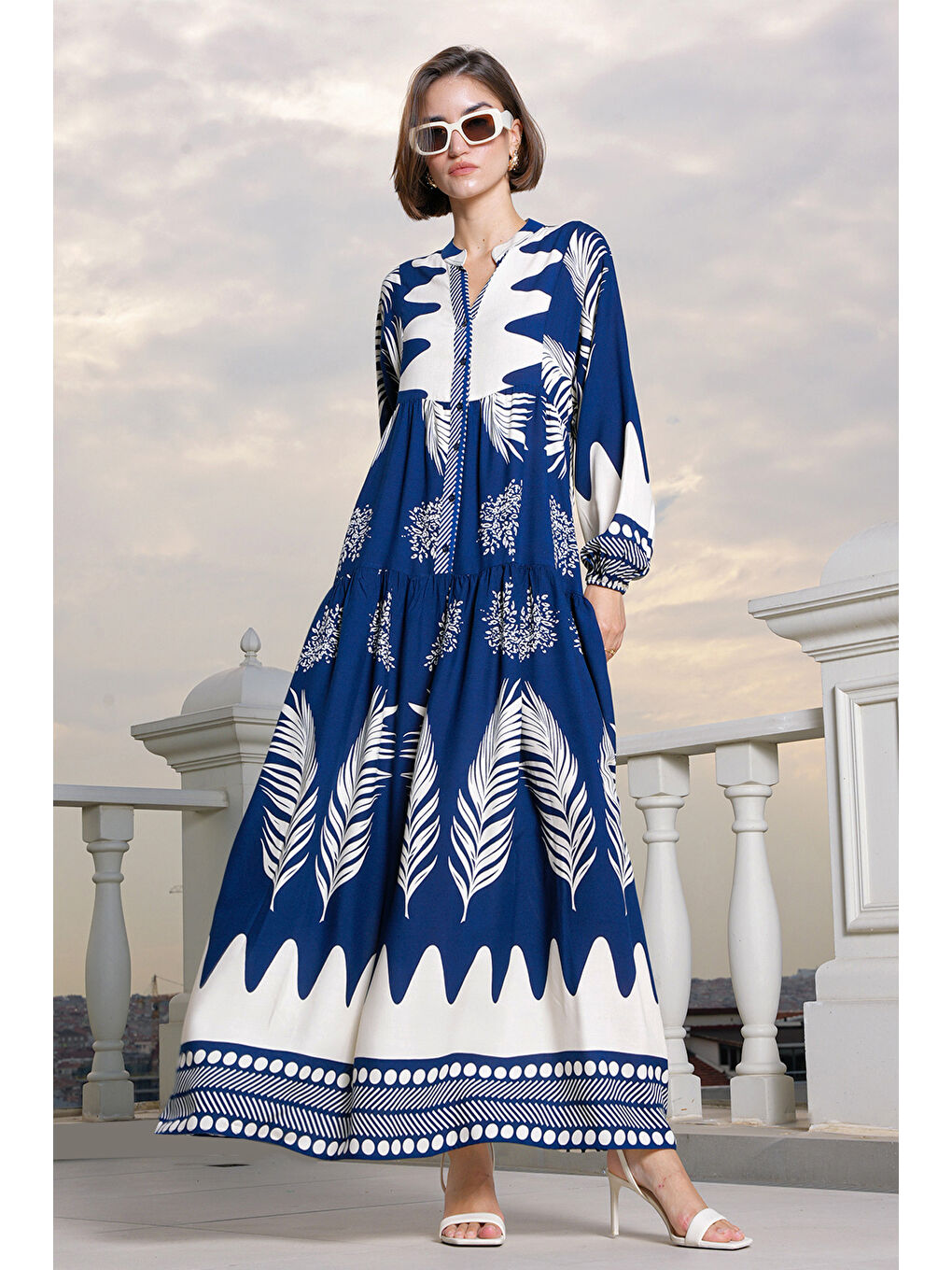 2423 Otantik Desenli Tesettür Elbise - M. Lacivert