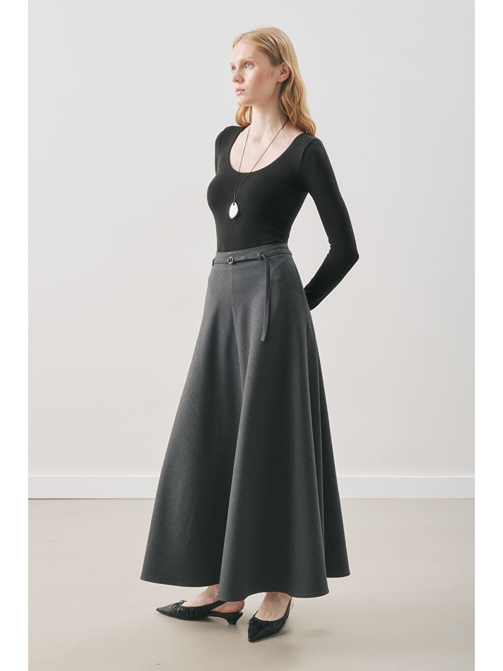 Kemer Detaylı Kloş Etek Antrasit-2