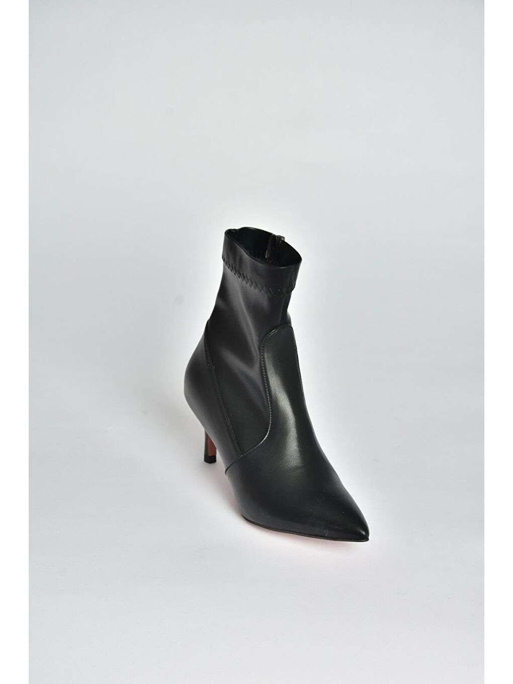 Siyah Kadın Bot V997024809-3