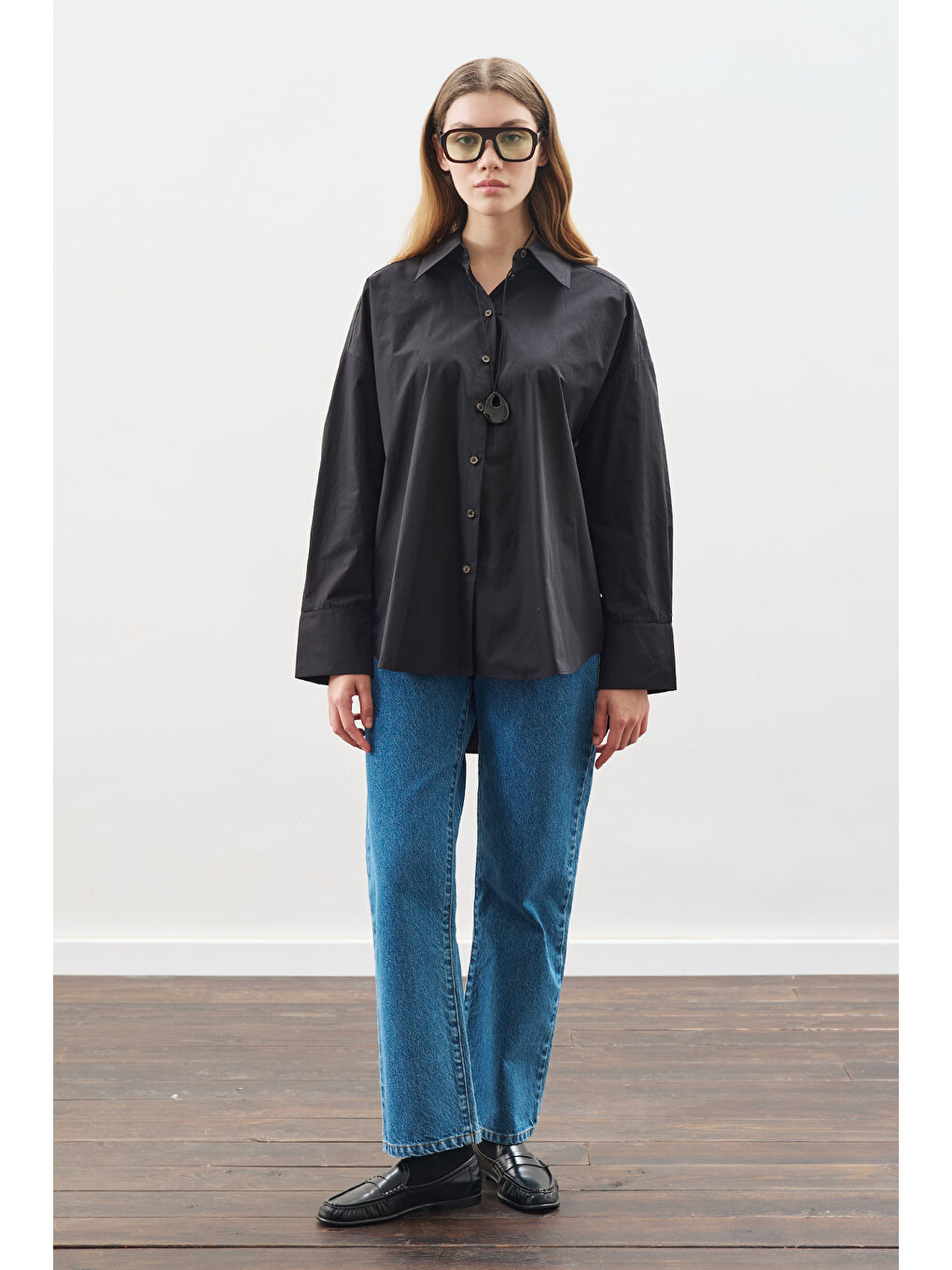 Tasarım Detaylı Oversıze Gömlek Siyah-2