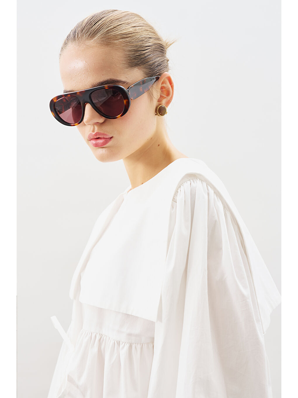 Geniş Yakalı Kuşaklı Gömlek Ekru-3