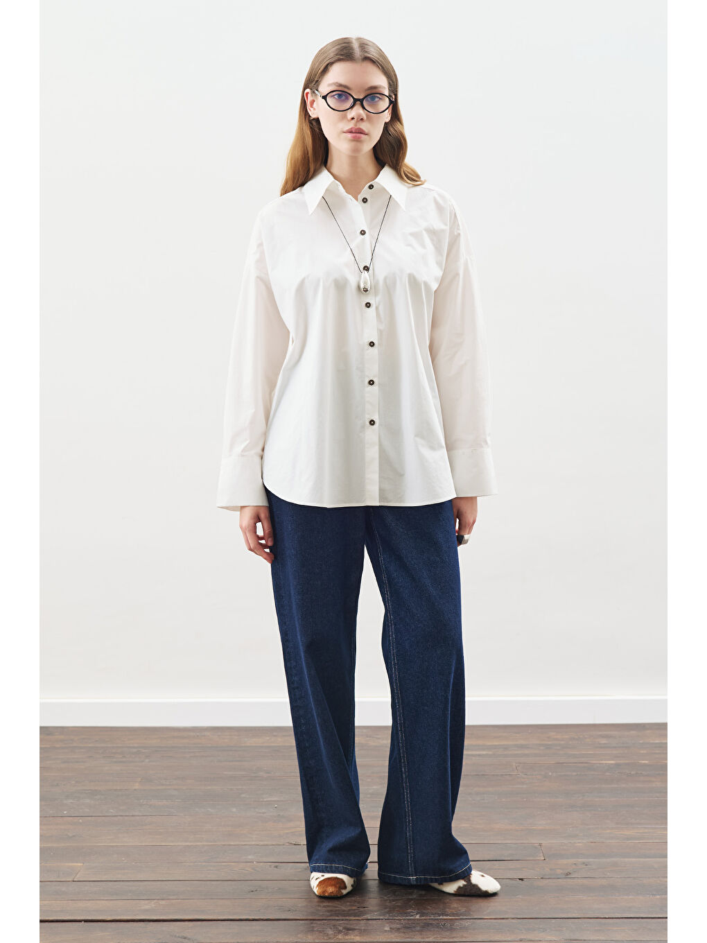 Tasarım Detaylı Oversıze Gömlek Ekru