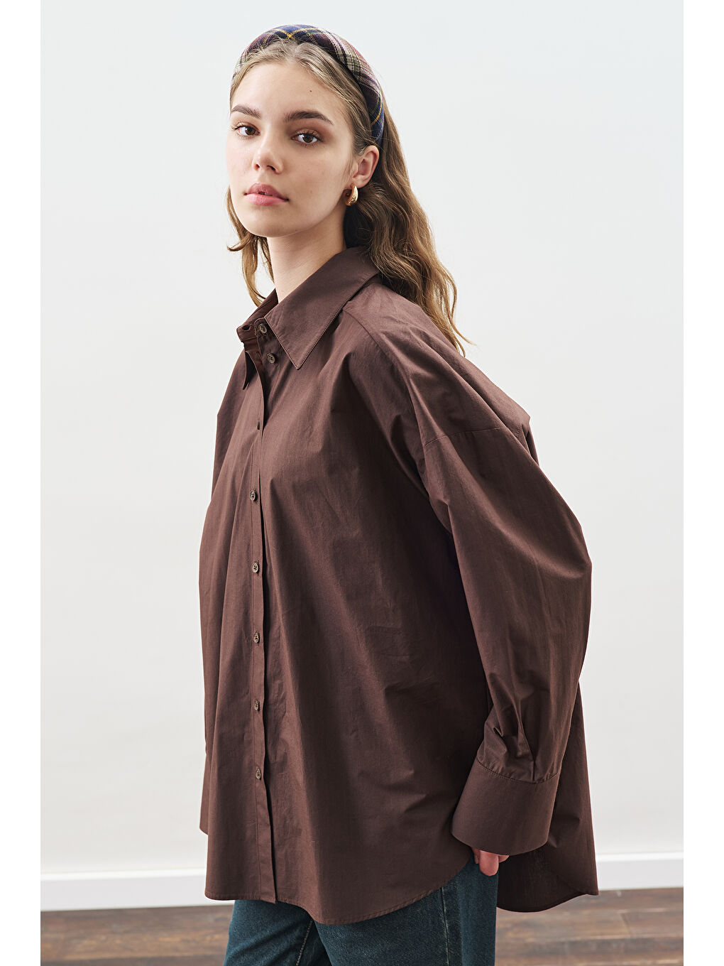 Kahverengi Tasarım Detaylı Oversıze Gömlek Acı Kahve-2
