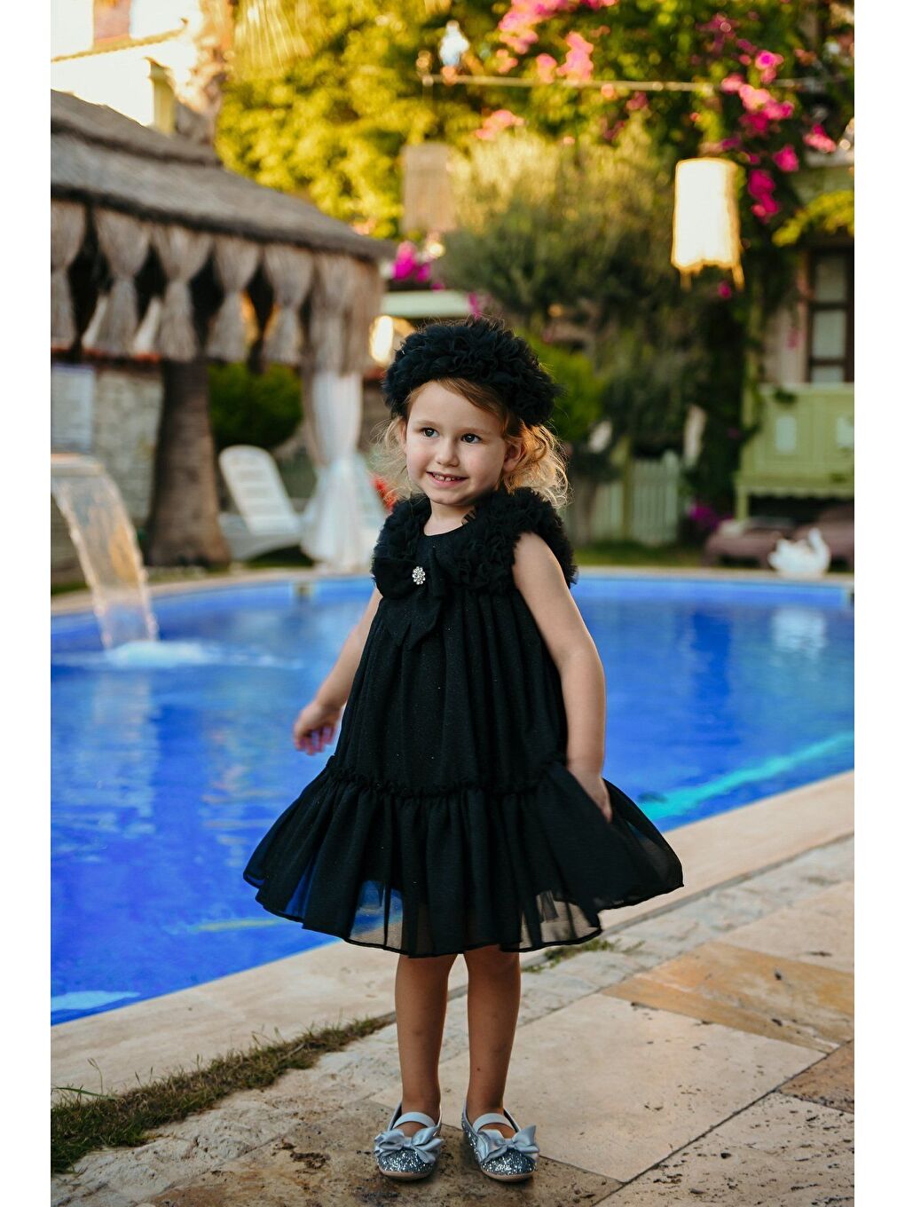 Siyah Taç Aksesuarlı Omuz Fırfır Detaylı Fiyonklu Kız Çocuk Abiye-2