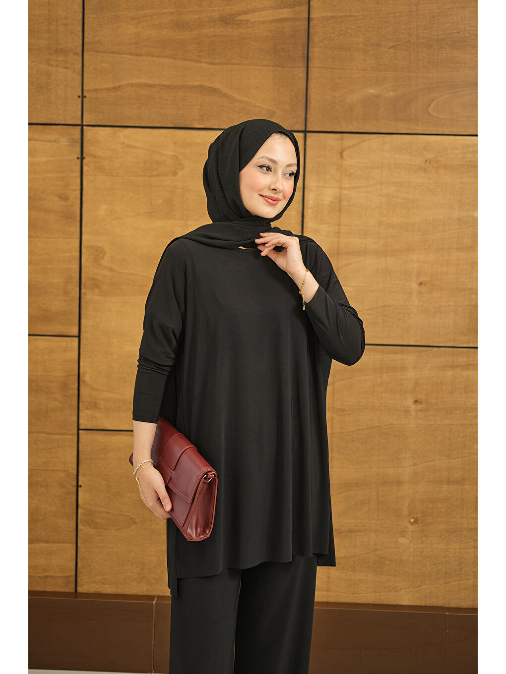 Kadın Yanları Yırtmaç Detay İkili Takım Siyah-1