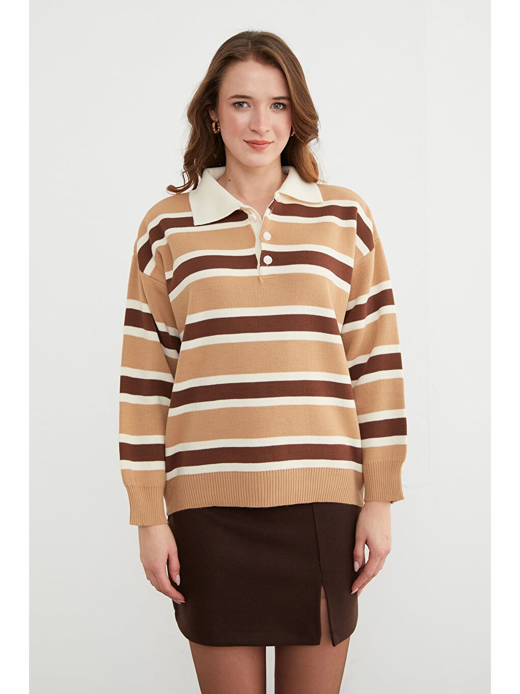 Kahverengi Şeritli Yarım Düğmeli Polo Yaka Triko Kazak-2