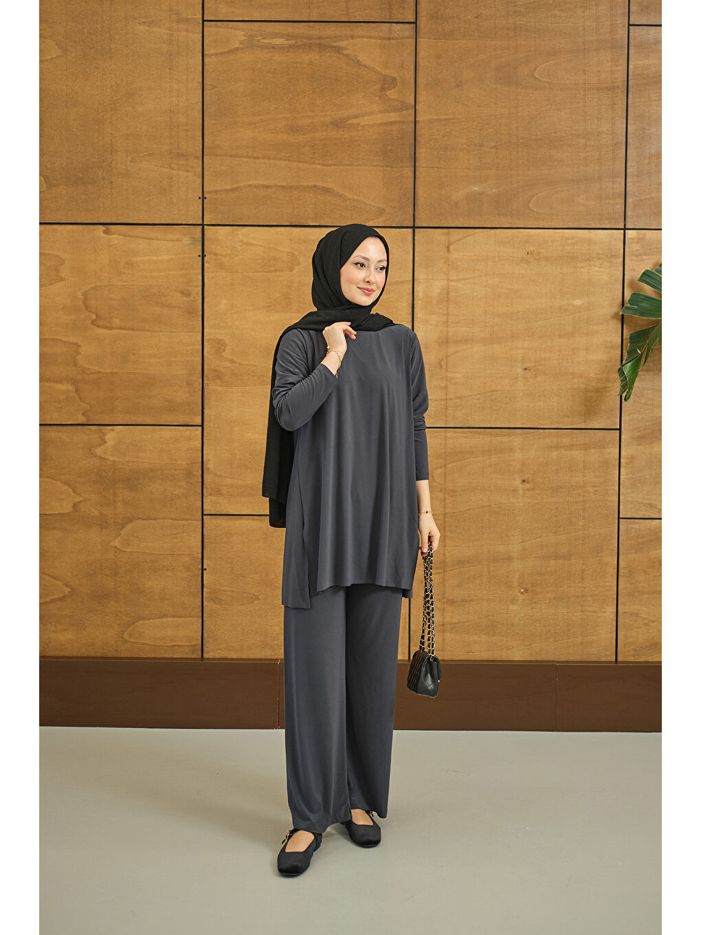 Kadın Yanları Yırtmaç Detay İkili Takım Gri-3