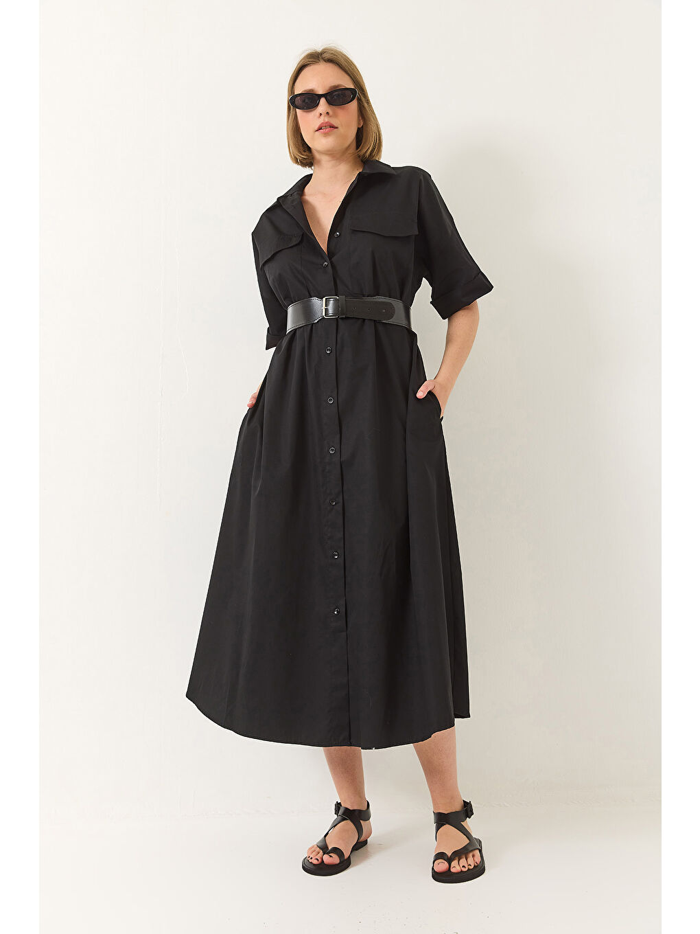 Siyah Kadın Düğme Kapamalı Cep Detaylı Kemerli Poplin Gömlek Elbise-1