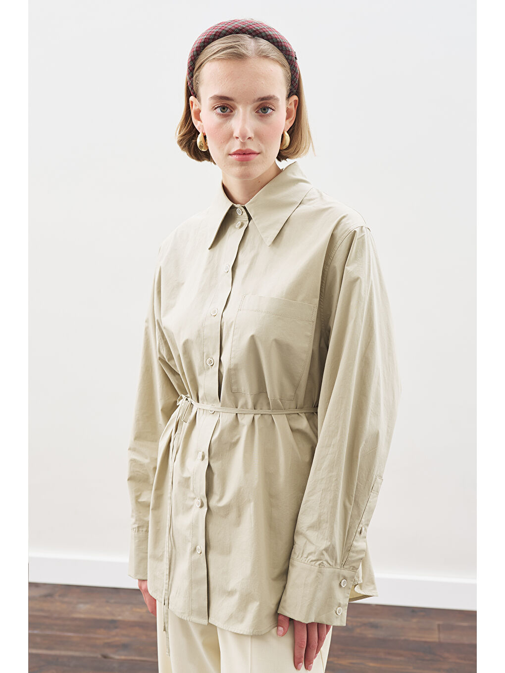 Bej Üçgen Fularlı Oversıze Gömlek Taş-1