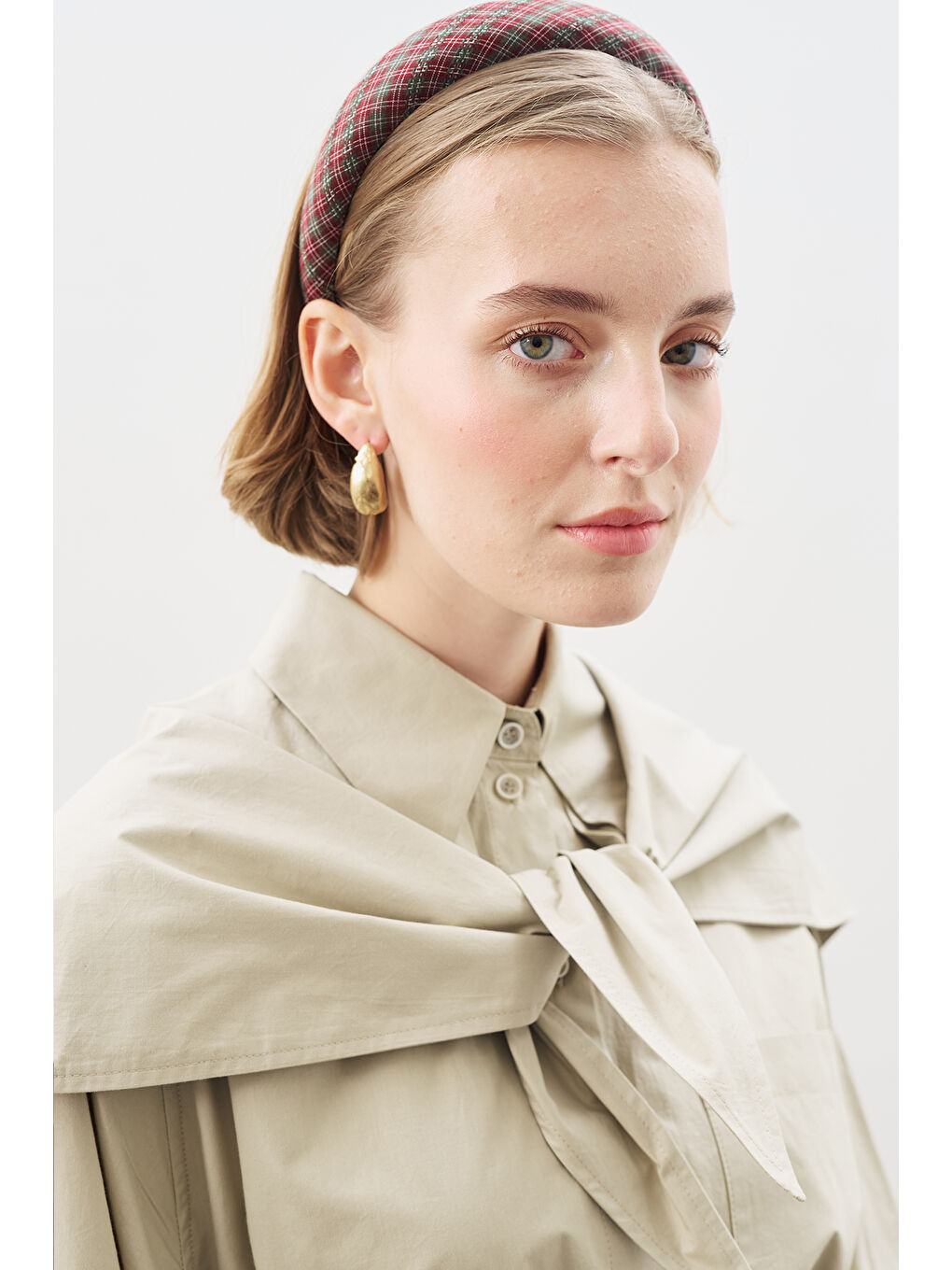 Bej Üçgen Fularlı Oversıze Gömlek Taş-5