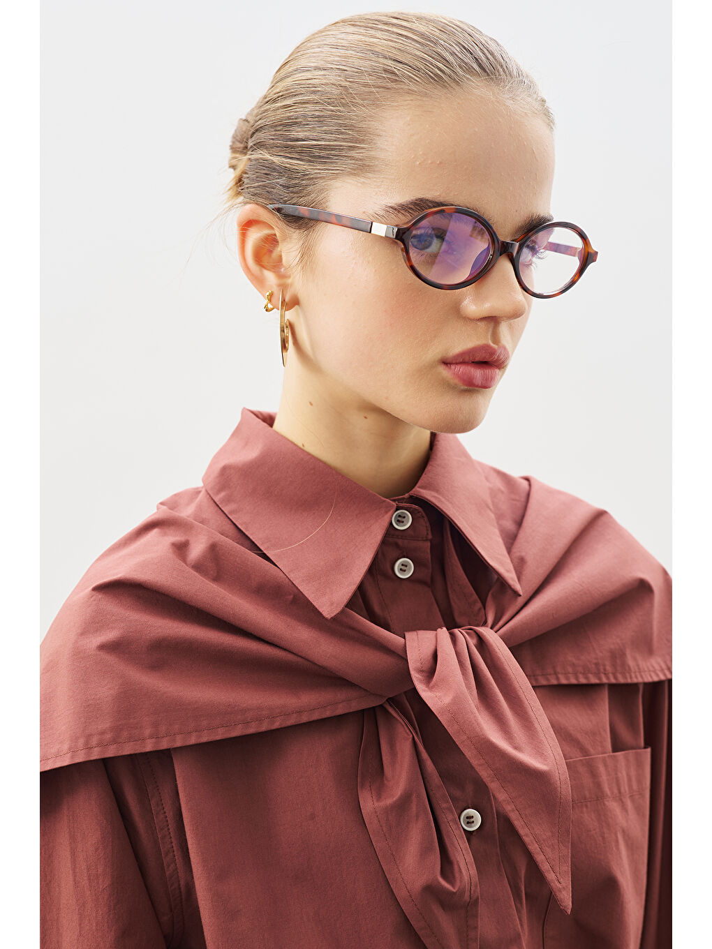 Kahverengi Üçgen Fularlı Oversıze Gömlek Tarçın Kabuğu-5