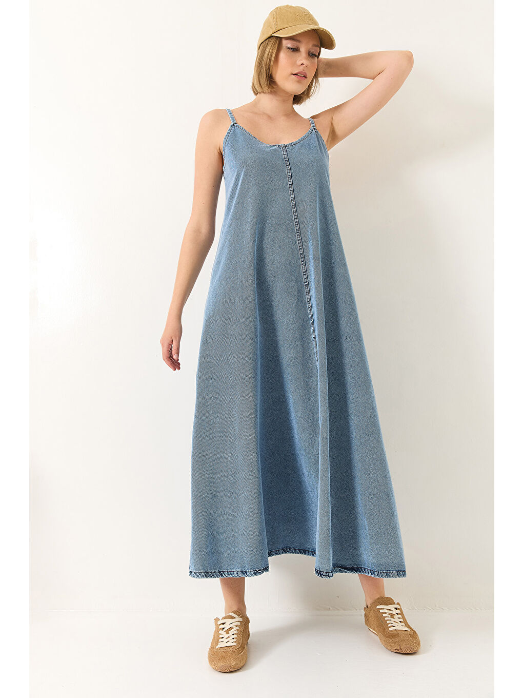 Mavi Kadın İnce Askılı Uzun Denim Elbise-4