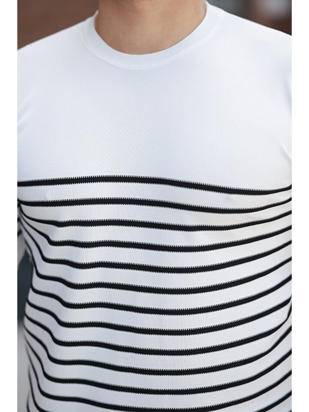 Beyaz Erkek çizgi Desenli Bisiklet Yaka Kısa Kollu T-sihrt-2