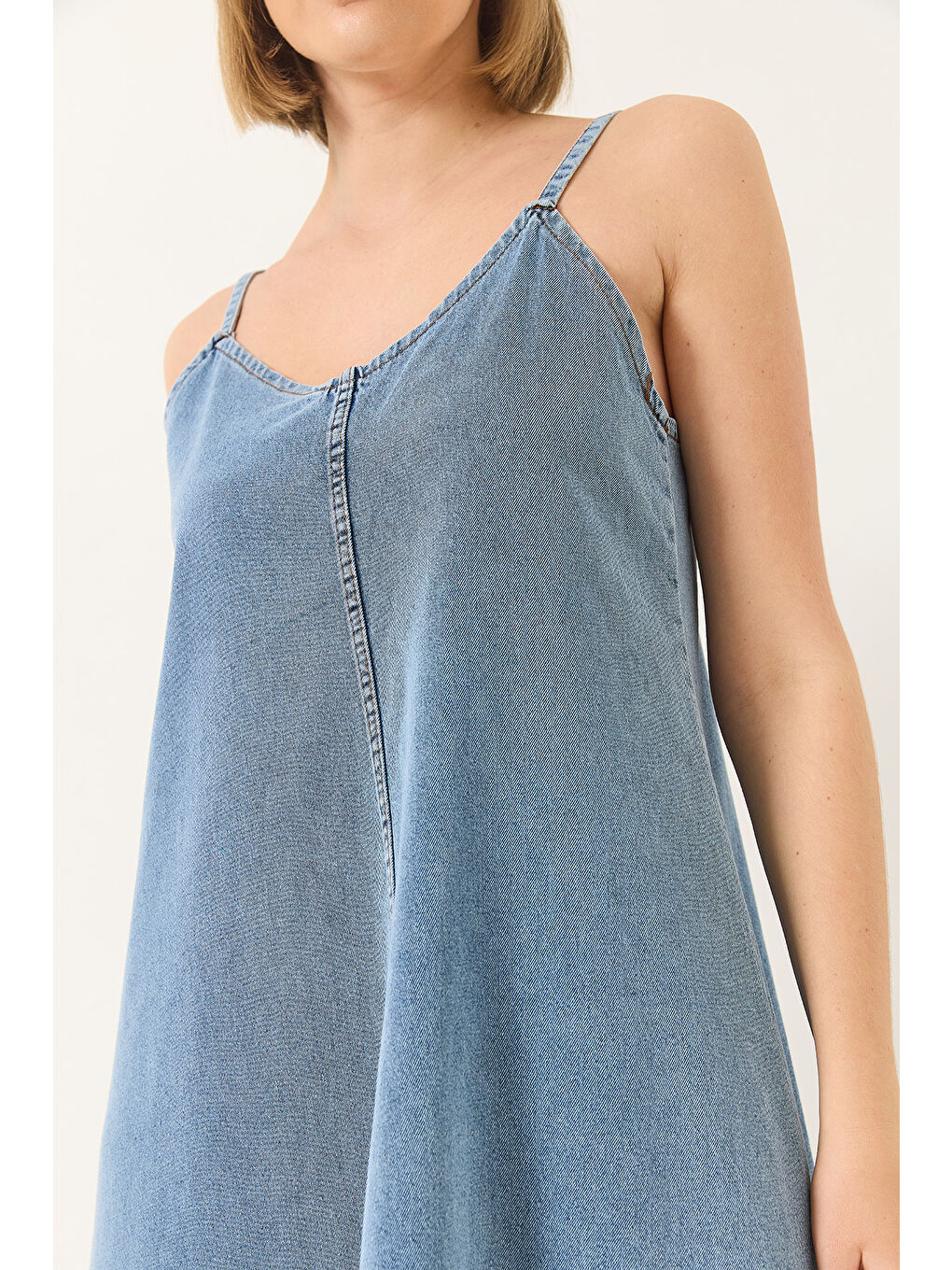 Mavi Kadın İnce Askılı Uzun Denim Elbise-5
