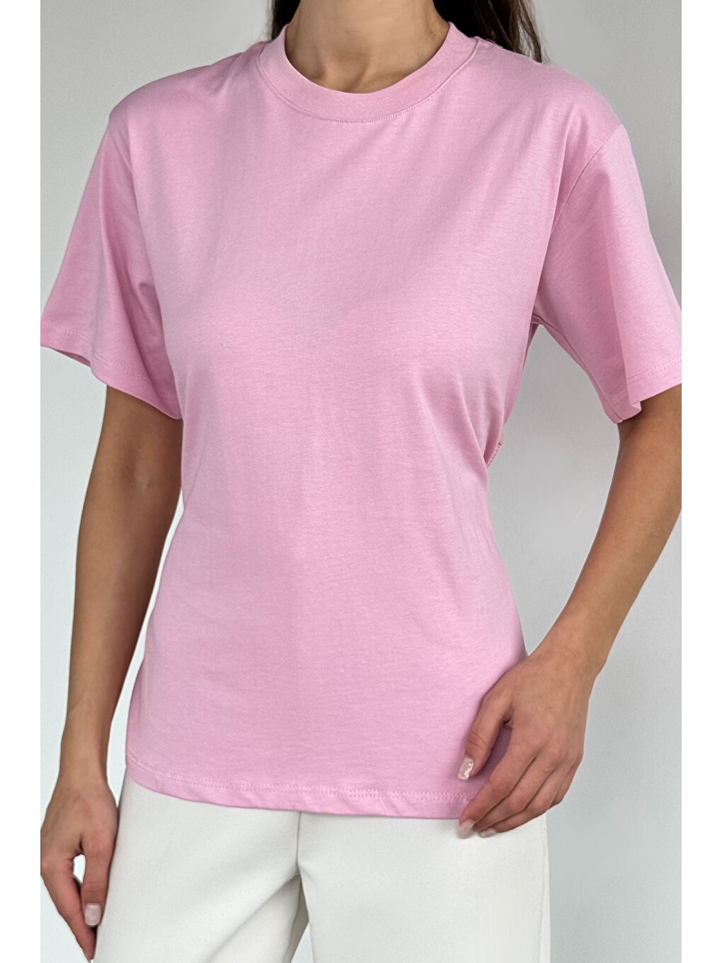 Pembe Kadın Arkası Bağcıklı Tişört-1