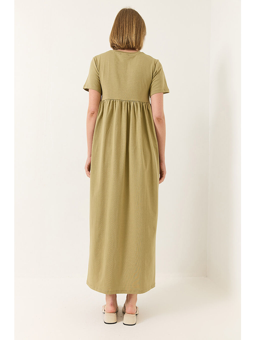 Yeşil Kadın Büzgülü Uzun Örme Elbise-6